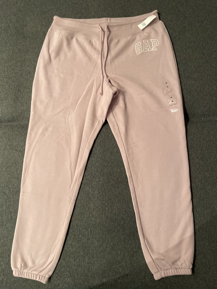 Nowe spodnie dresowe Gap rozm. M
