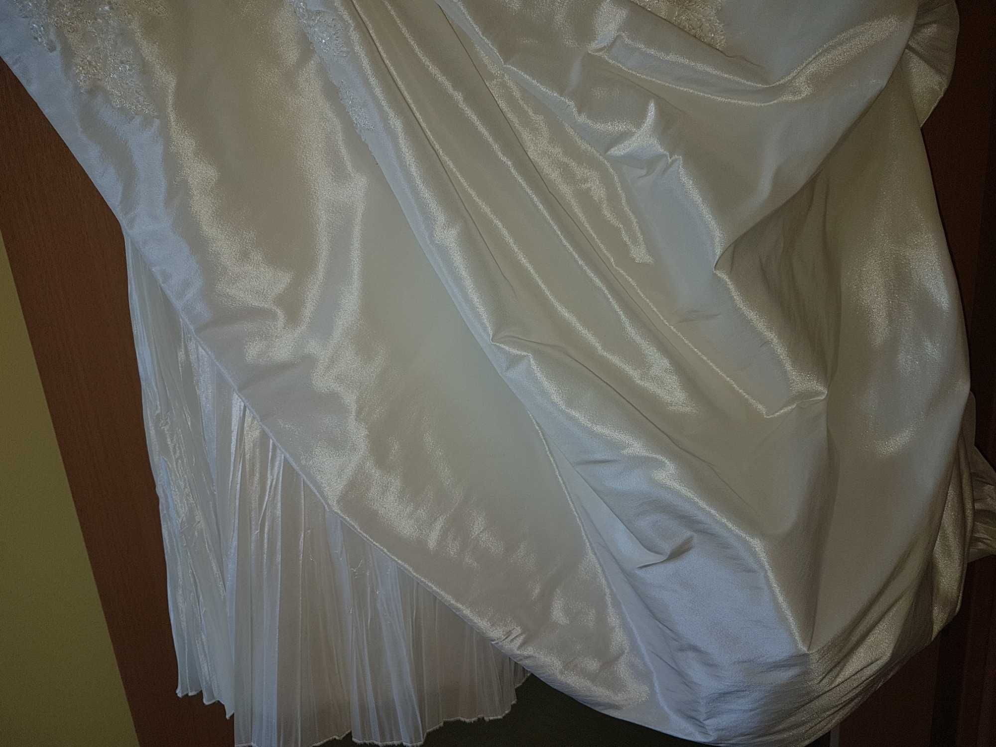 Suknia ślubna rozmiar 42-44