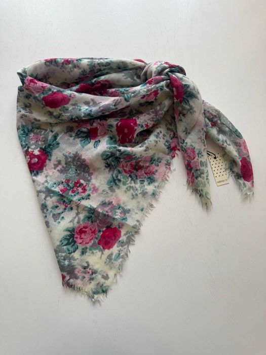 Парео на купальник Forever 21, цветочный принт,  форма - косынка