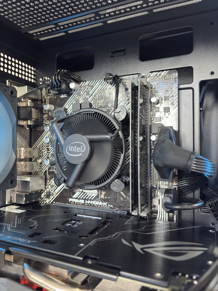 PC gaming Intel i5 10400F, GTX 1660Super 6GB, 16GB RAM, 240GB SSD