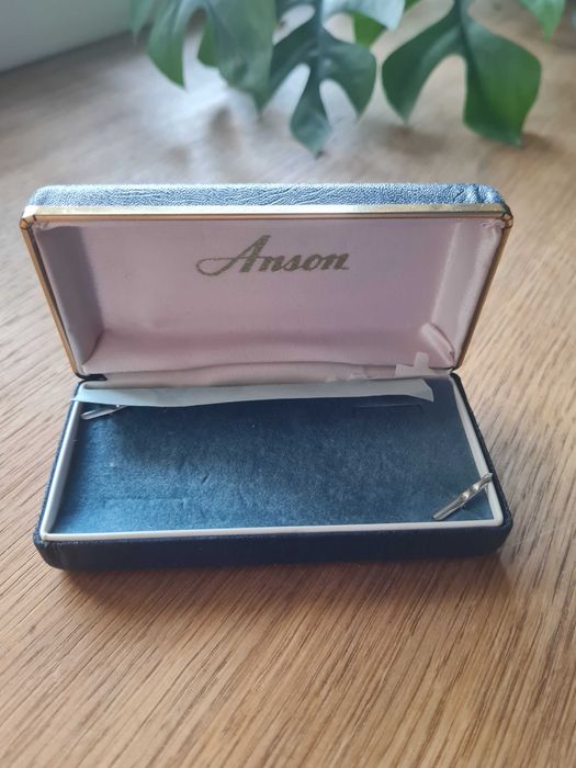 Opakowanie po breloczku Anson - solidne