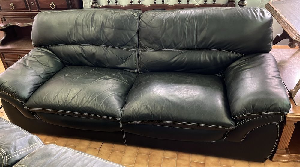 Conjunto de 2 sofás  em pele