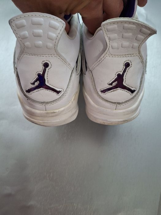 Кроссовки Air Jordan 4 Retro Purple Metallic White
ОРИГИНАЛ 
Отлично п