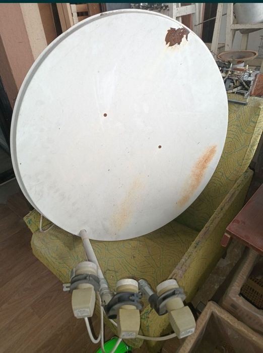 Антенна  спутниковая. Тарелка параболическая 80см.