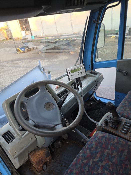 Pojazd komunalny unimog ux100 multicar 4x4 plug solarka 3.5t wywrotka