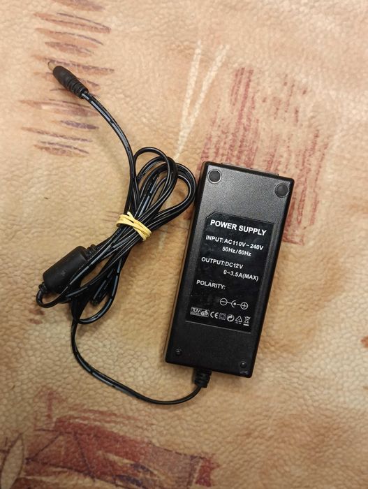 Блок питания живлення 12V 3.5A (3.5mm)