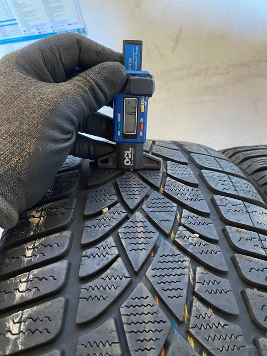 Sprzedam opony Dunlop SP Winter Sport 3D – 235/35 R19 91W – zimowe