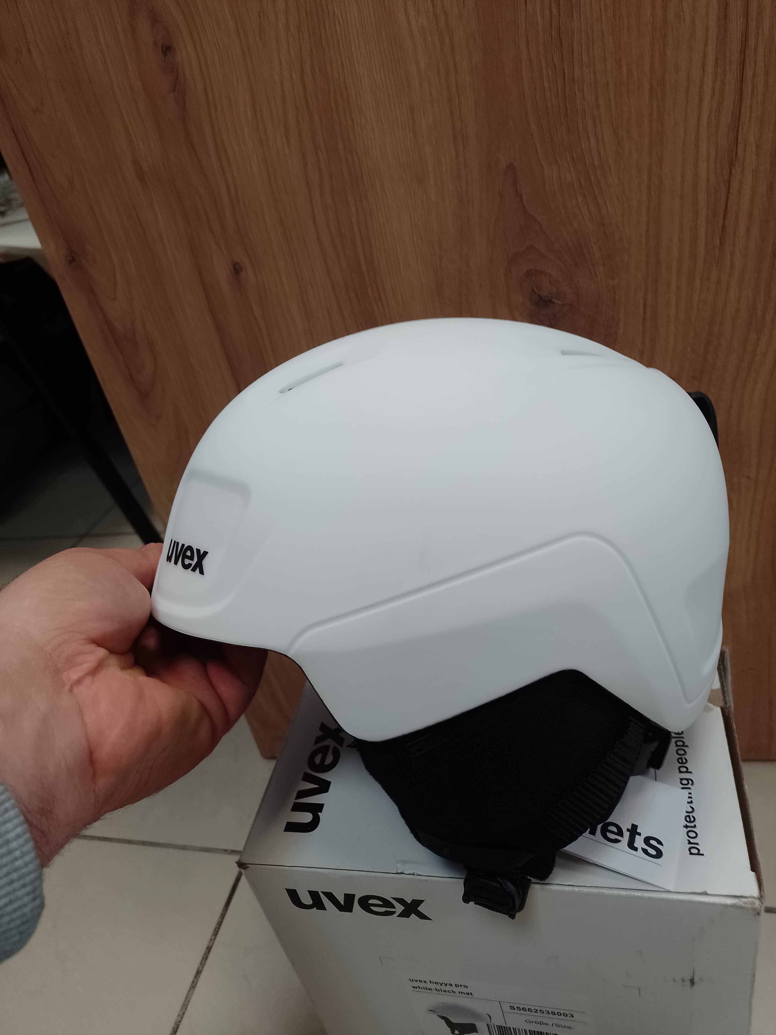 Kask narciarski uvex