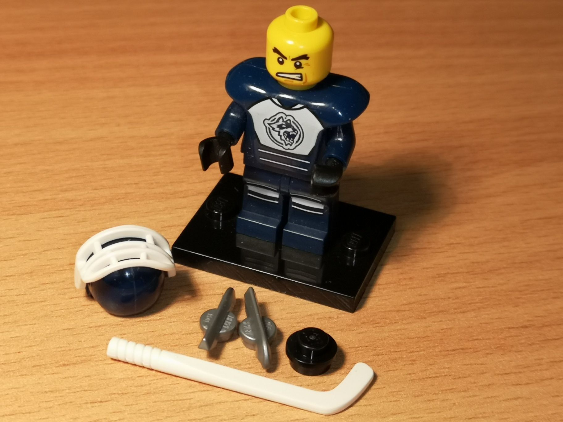 Lego Ludzik Figurka hokeisty Hockey Player Minifigure col04-8