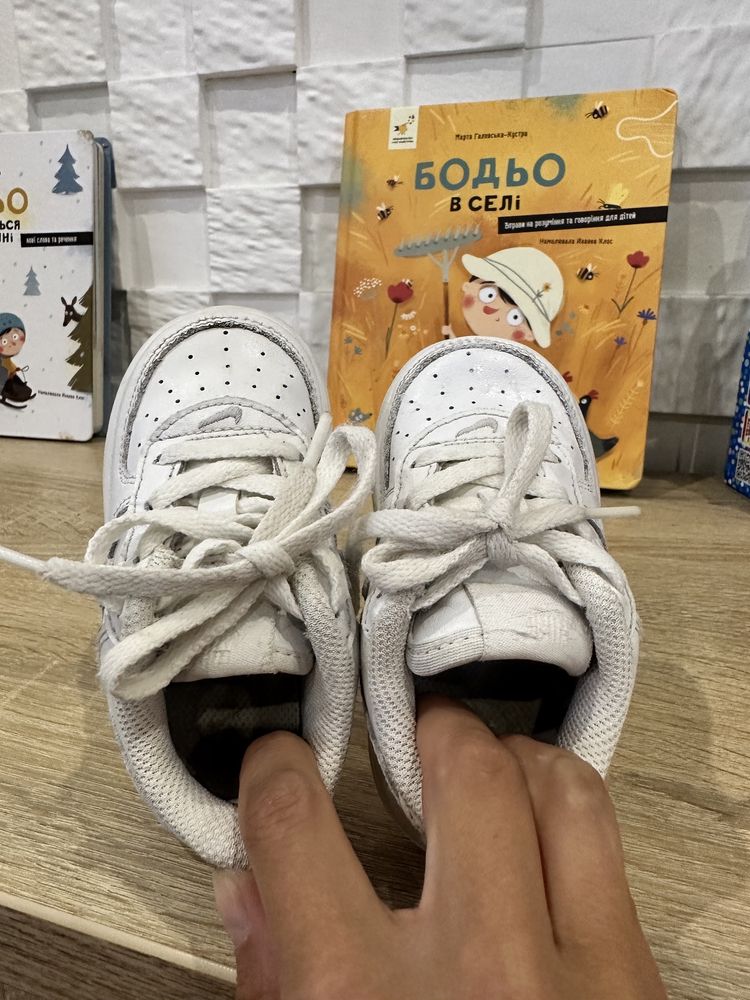 Nike air белые кеды кросовки годик оригинал