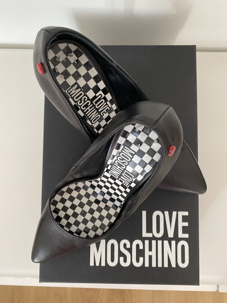 Szpilki, czółenka LOVE MOSCHINO, rozmiar 36