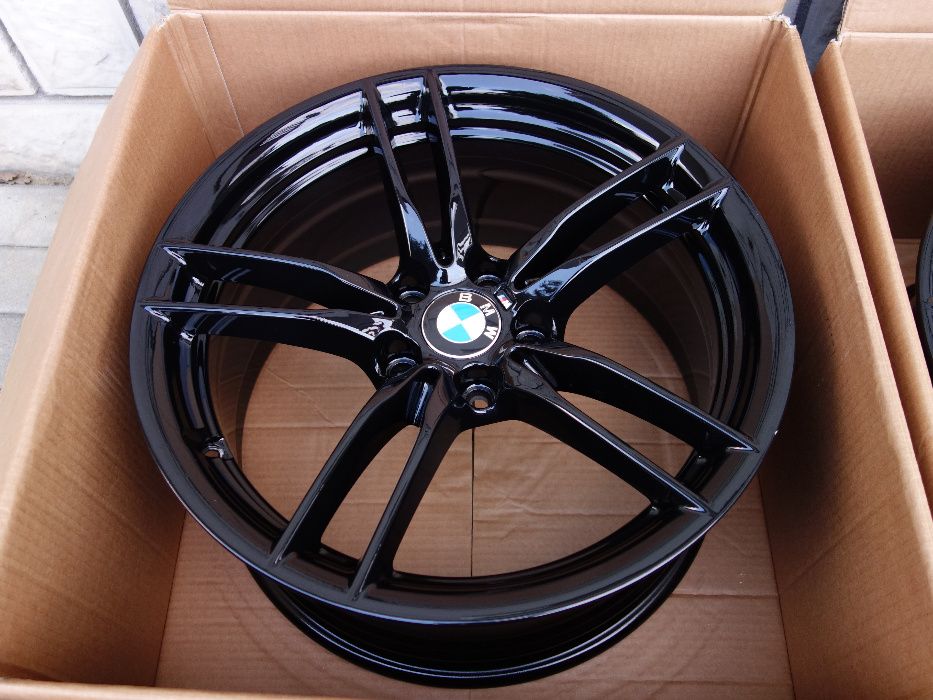 Felgi BMW M2 M3 M4 F22 F87 F82 F83 F80 F82 19'' Black Oryginalne