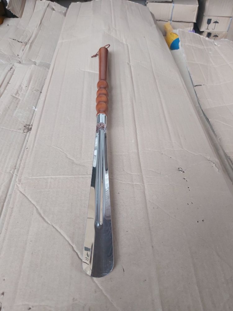 Ріжок, лопатка для взуття з деревʼяною ручкою ( 30 - 70 см)