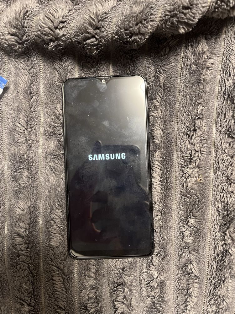продаю Samsung a20s