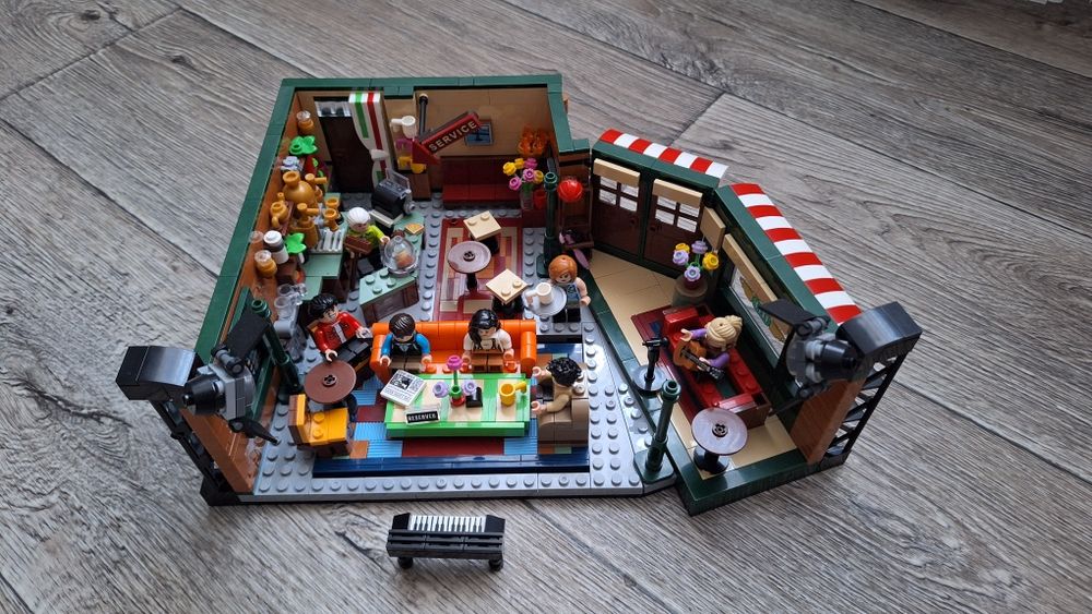 Lego Friends Central Perk Китай