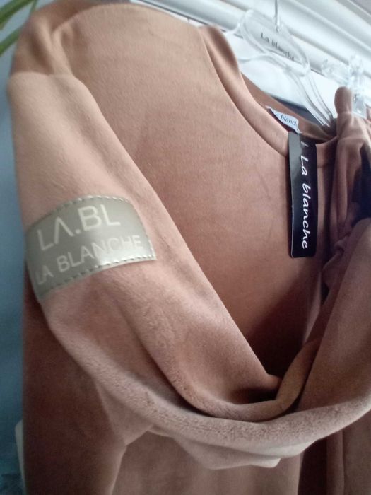 Dres welurowy la blanche