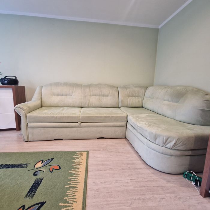 Duży masywny narożnik