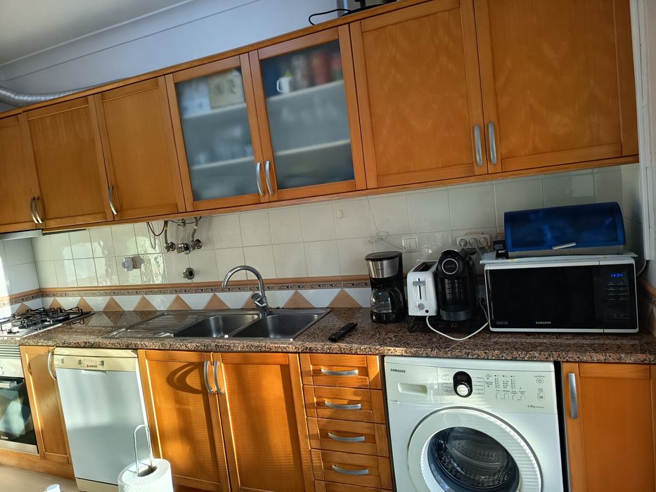 Cozinha usada em bom estado