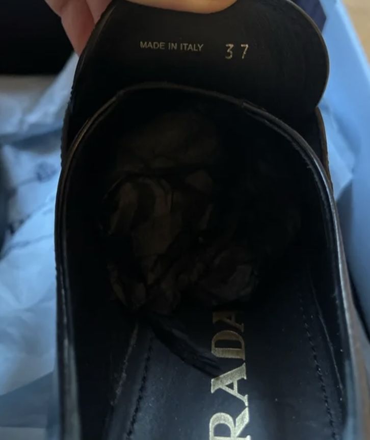 Лофери PRADA чорні