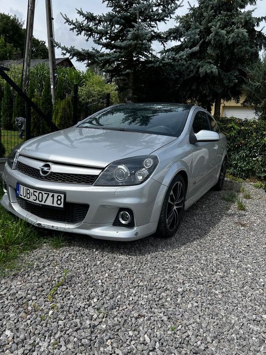 Opel Astra Astra z dużym pakietem OPC