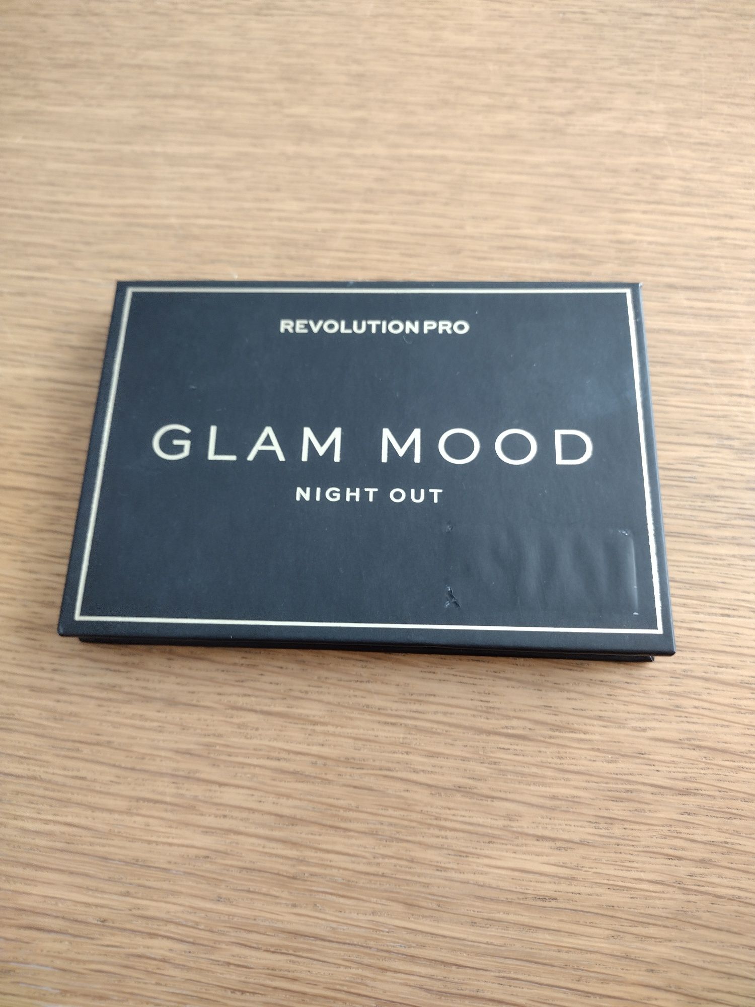 GLAM MOOD revolution pro night out