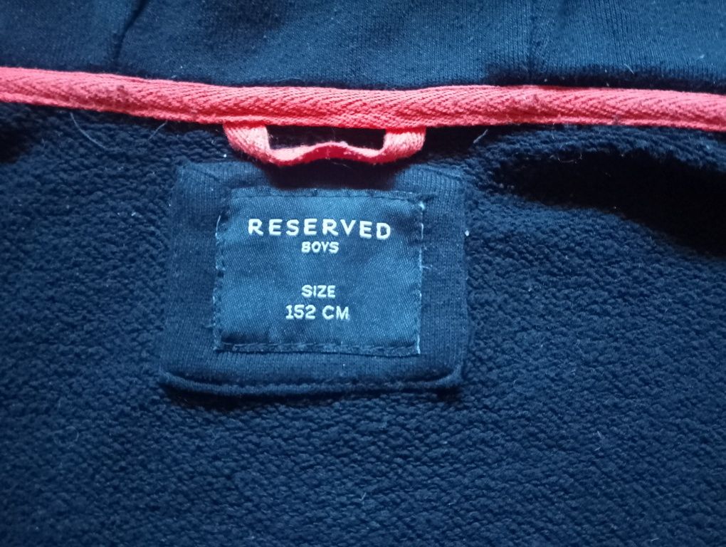 Reserved bluza z kapturem gruba  czarna r. 146- 152 cm