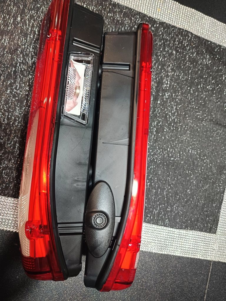 Lampa tylna lewa prawa nowa 100% oryginał Scania R z sygnałem cofania