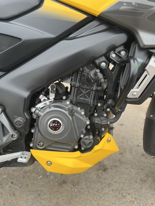 Продам Bajaj ns 200