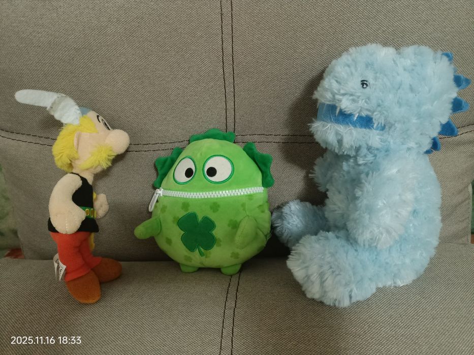 М'яка іграшка динозавр Астерікс,