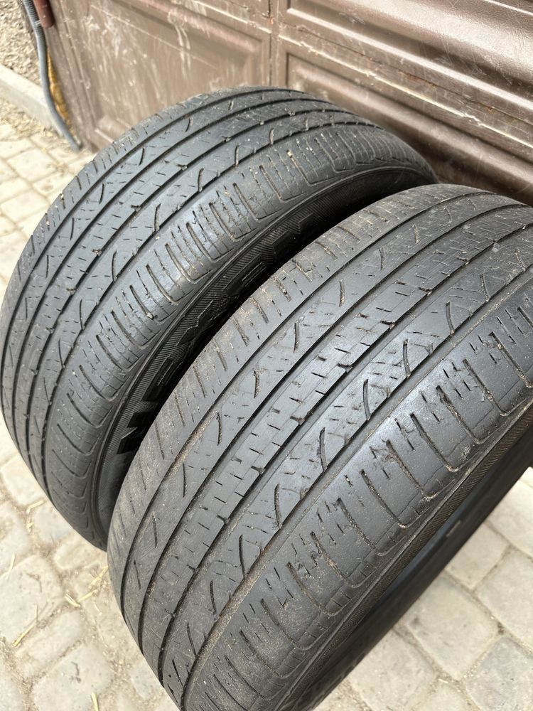 Пара летней резины 215/55R17 Nexen