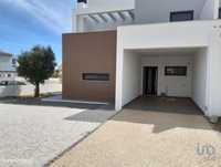 Casa T3 em Faro de 160,00 m2