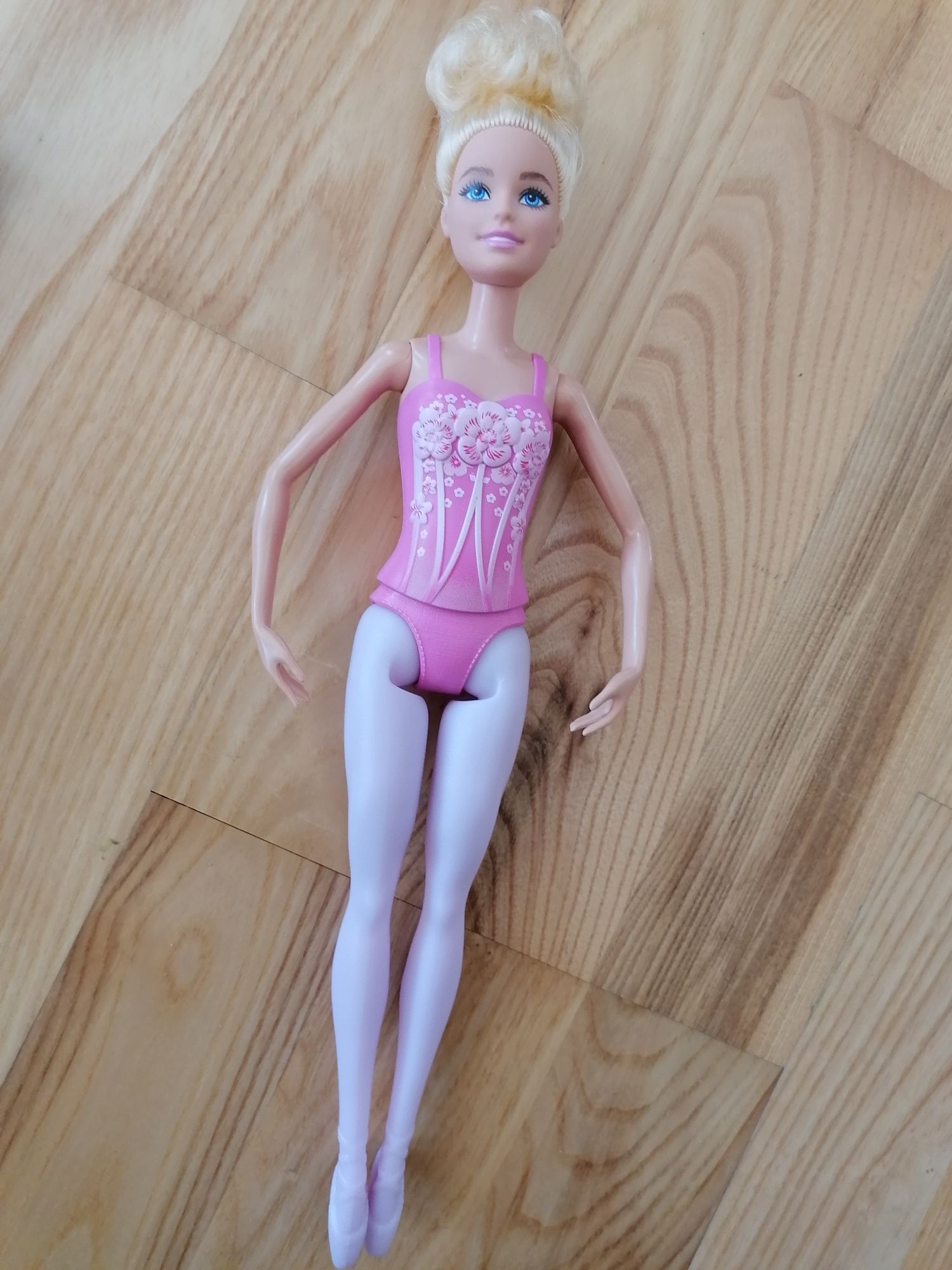 Lalki barbie motyl i baletnica