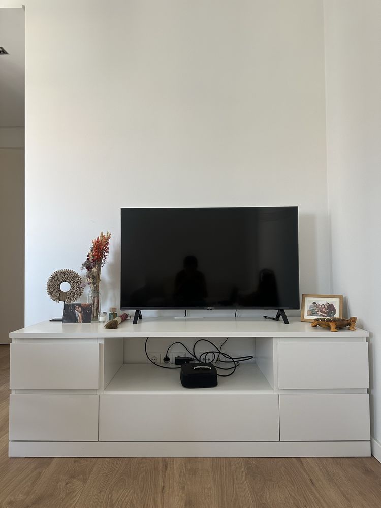 Movel TV branco 160*48 cm