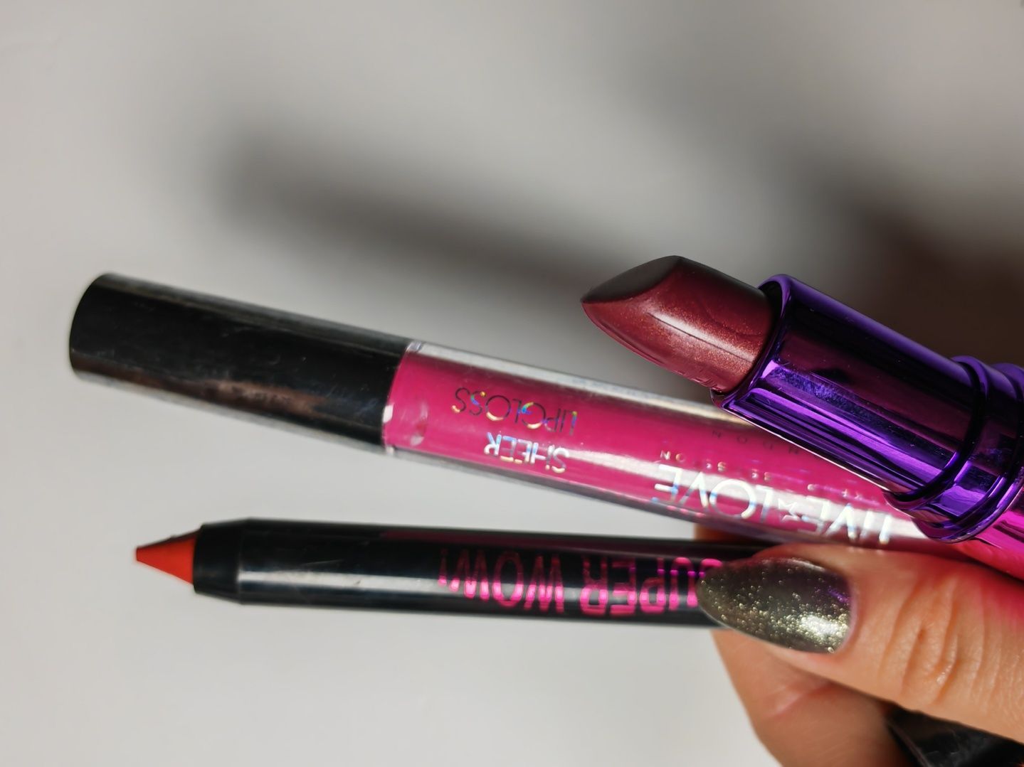 Zestaw kosmetyków makeup revolution feedom + Komplet pędzli