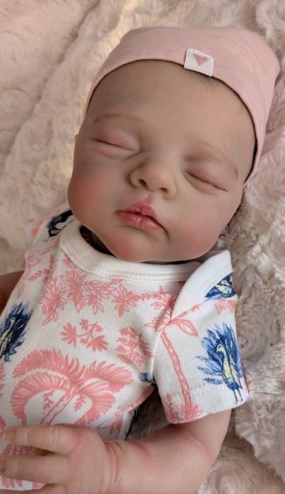 Śliczne maleństwo w typie Reborn