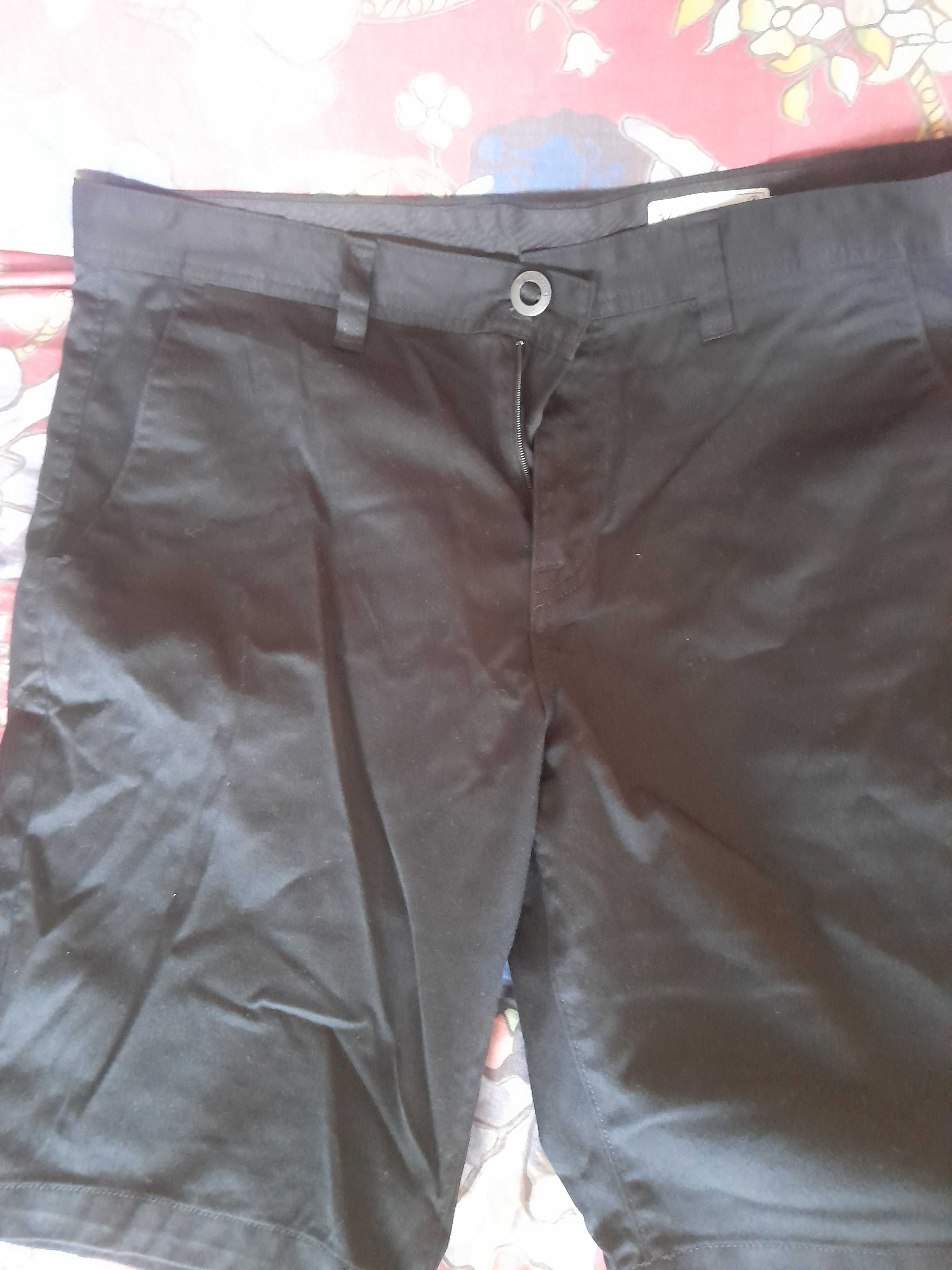 Volcom spodnie meskie krótkie L 70zl