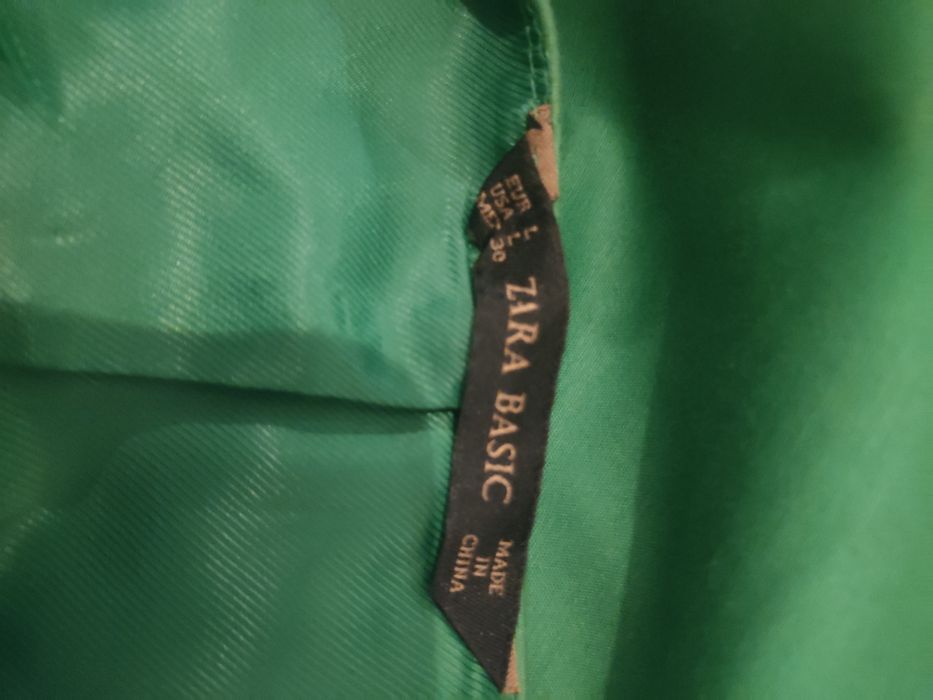 Vários vestidos cerimônia