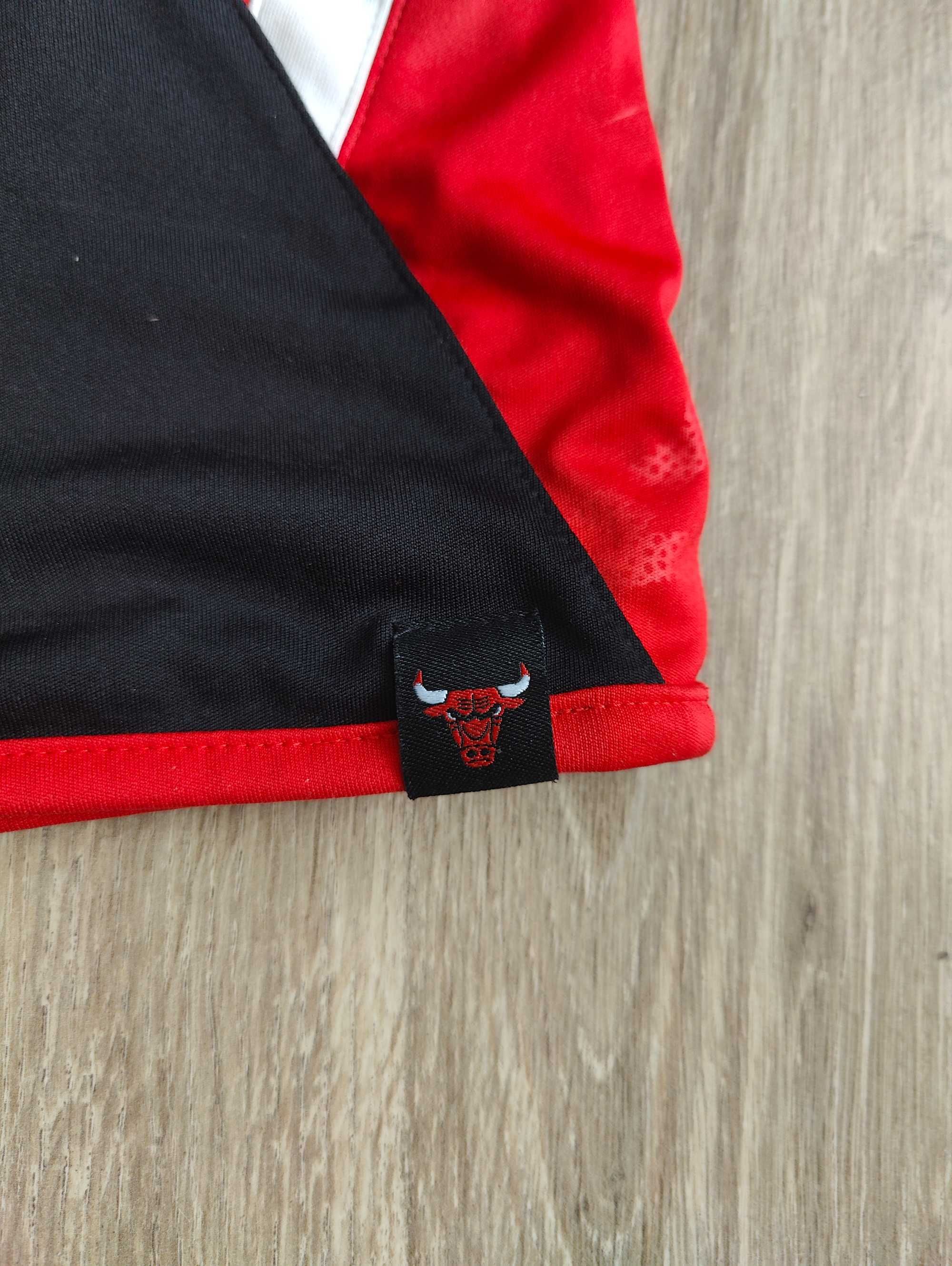 Продам майку баскетбольну двосторонню Chicago Bulls