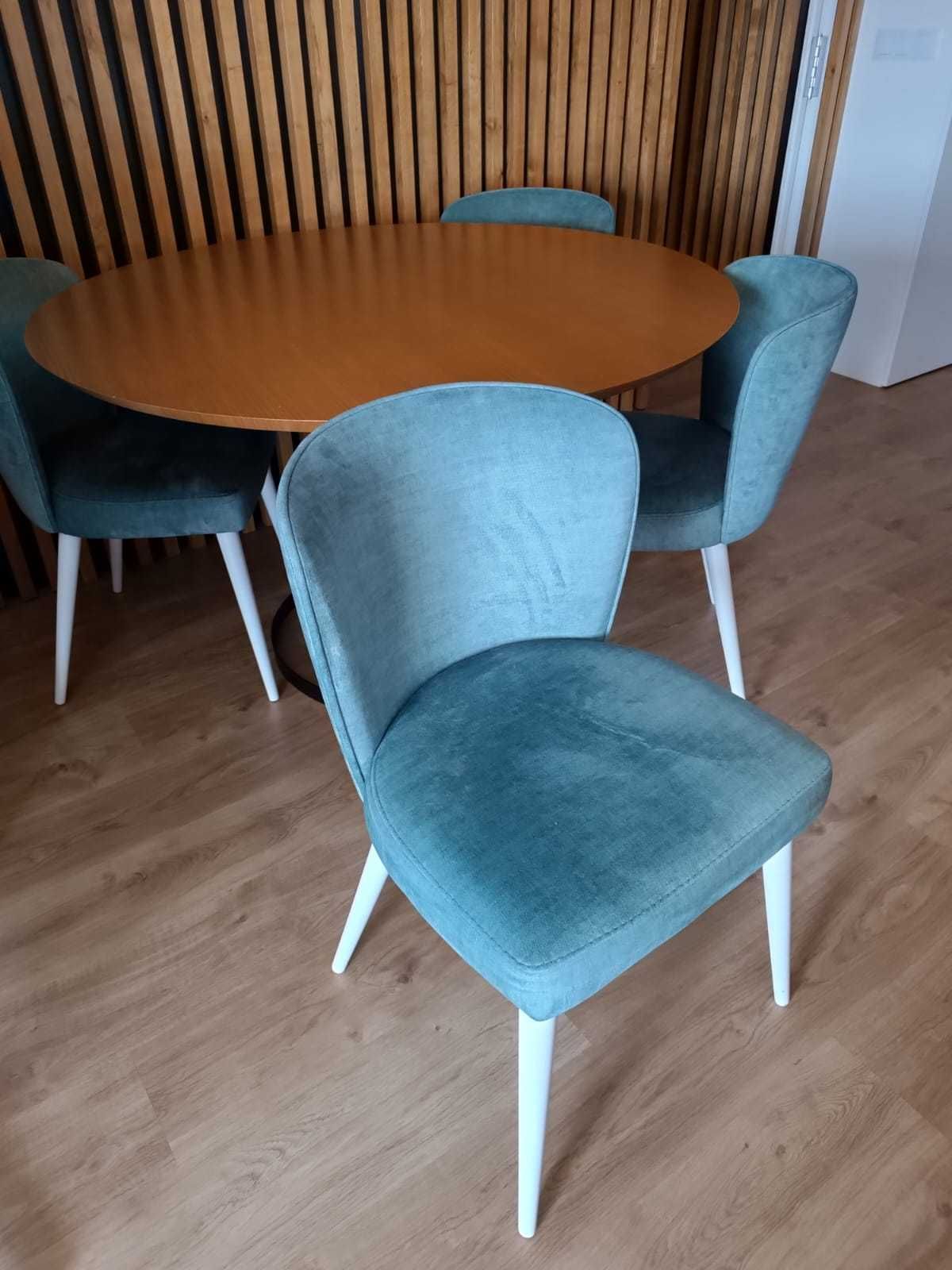 Vendo Mesa de Jantar Redonda com cadeiras