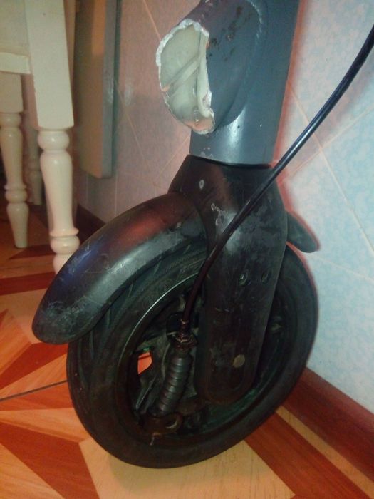 Segway Ninebot G30 MAX рулевая колонка в сборе.