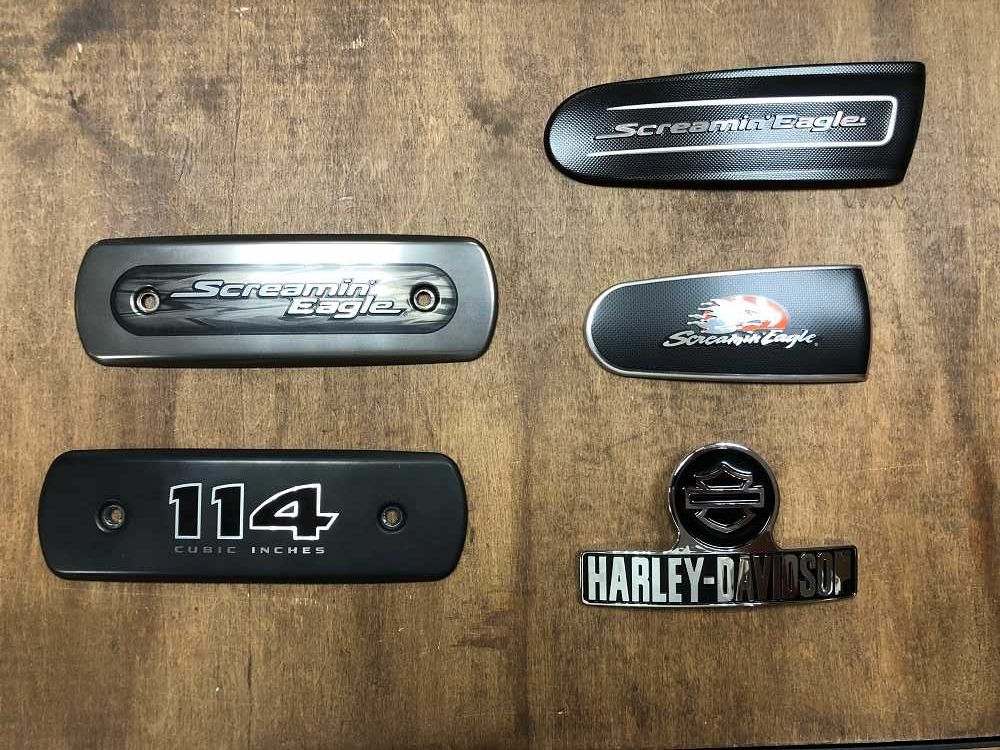 Шильдики-логотипы  на топливный бак для мотоциклов Harley-Davidson