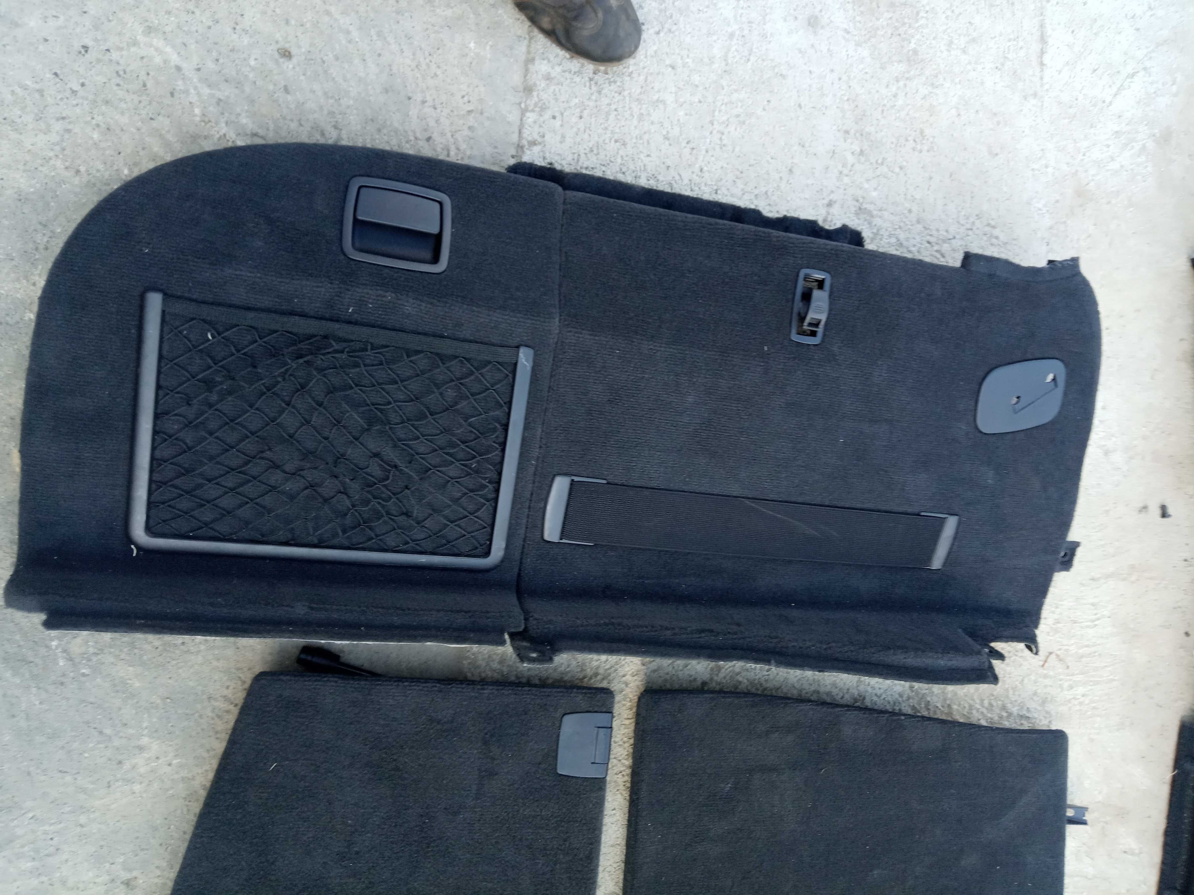 Wykładzina podłoga boczki bagażnika BMW E61 czarna