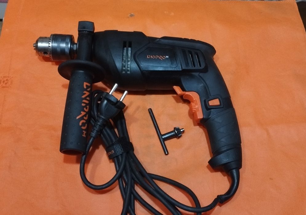 Ударная  дрель Днипро-М  HD-92