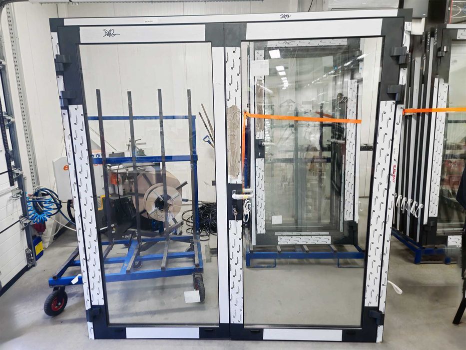 Drzwi aluminiowe dwuskrzydłowe 1600 x 2100 wejściowe
