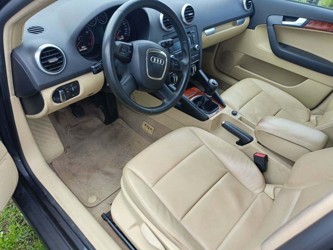 Części a3 8p Lift 1.8 tfsi CDA skrzynia kvt LŹ7L lz7l maska drzwi lamp