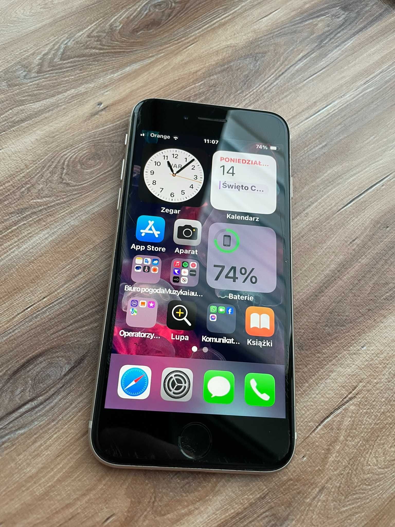 iPhone SE 2022 biały jak nowy