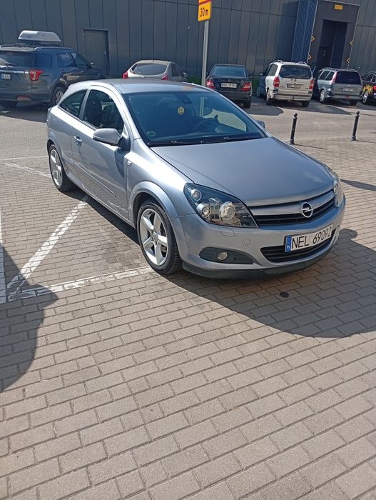 Opel Astra h GTC turbo 2.0