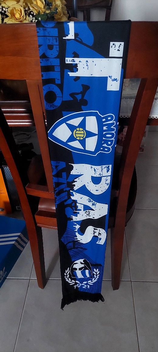 Cachecol.ultras Amora