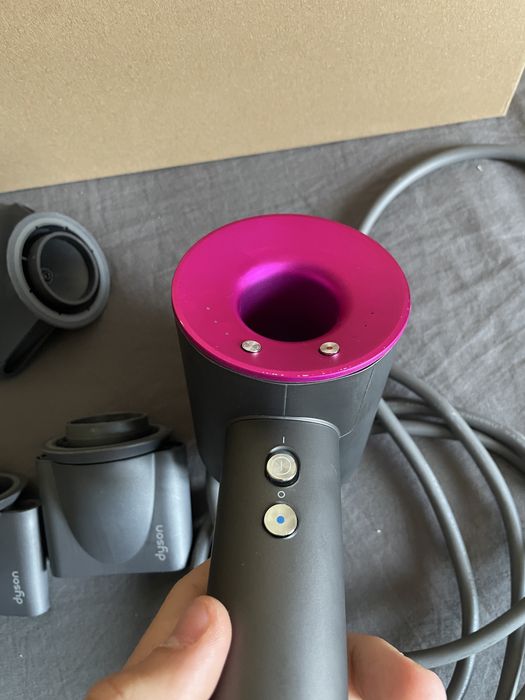 Suszarka dyson super stan !!