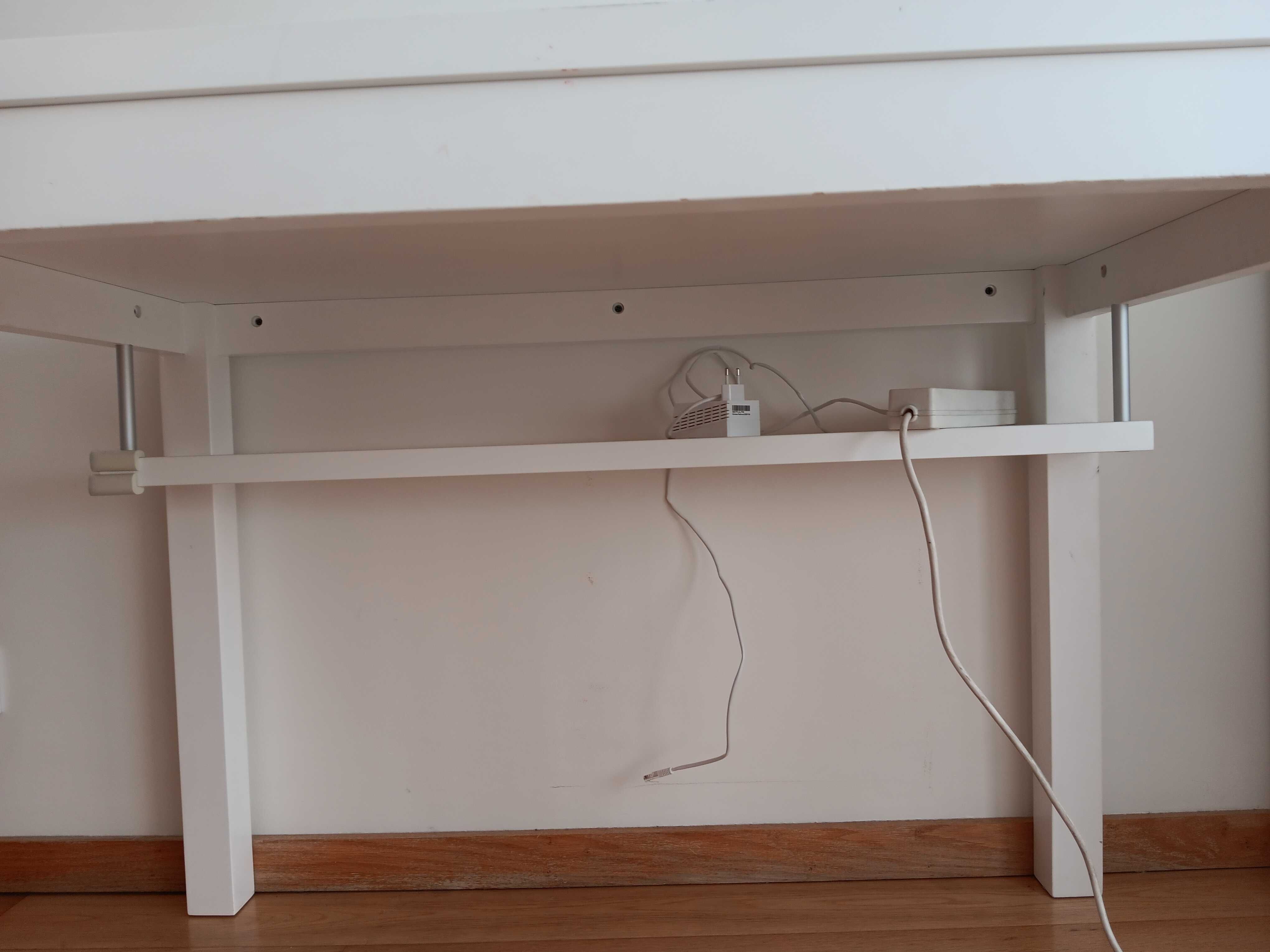 Secretária | Mesa de Trabalho | 75×110